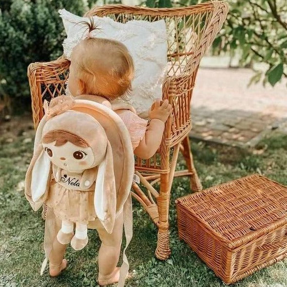 Personalisierter Stoff-Rucksack mit Puppe | BEIGE HÄSCHEN mit Schleife